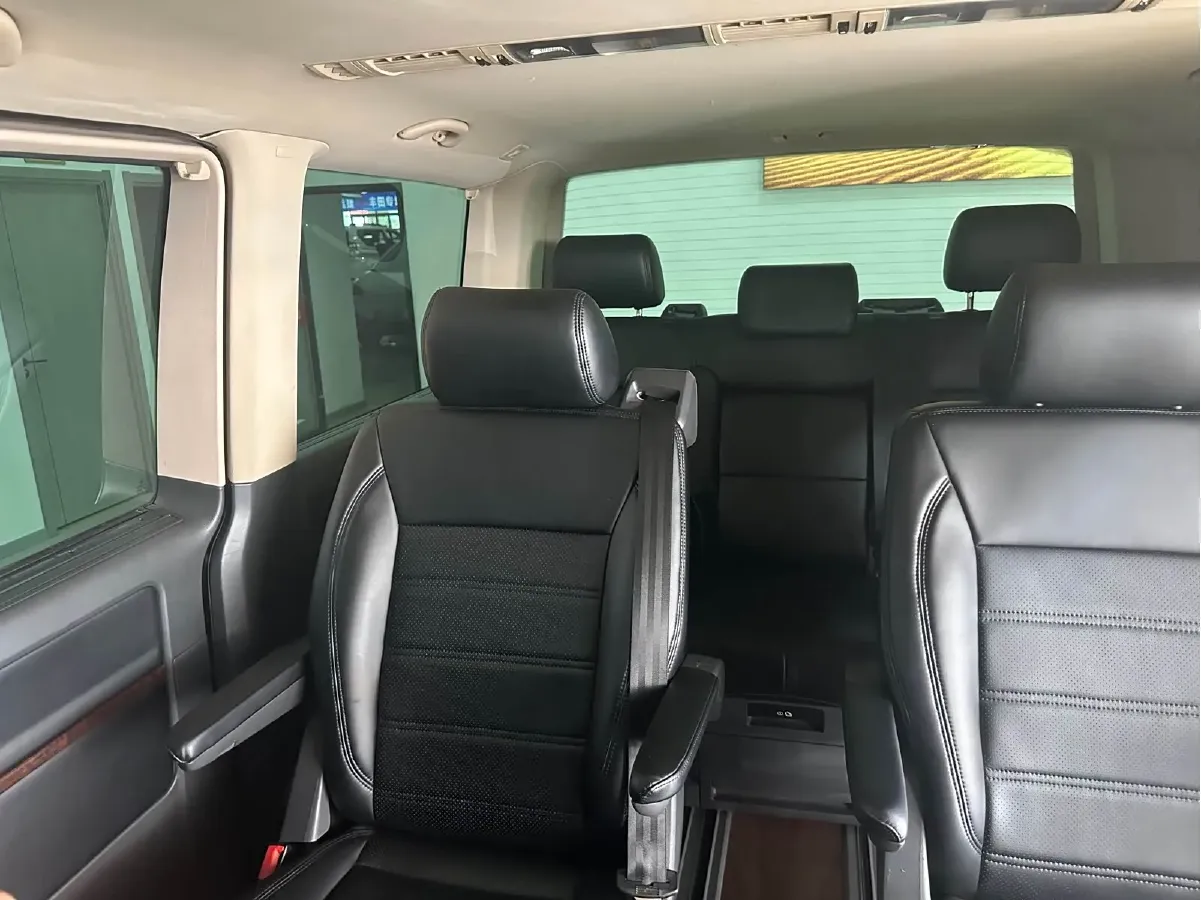 2014 Volkswagen Multivan 2.0T 204HP L4 7DCT,autocango,china used car exporter,china ev exporter,chinese used car exporter,chinese used ev exporter