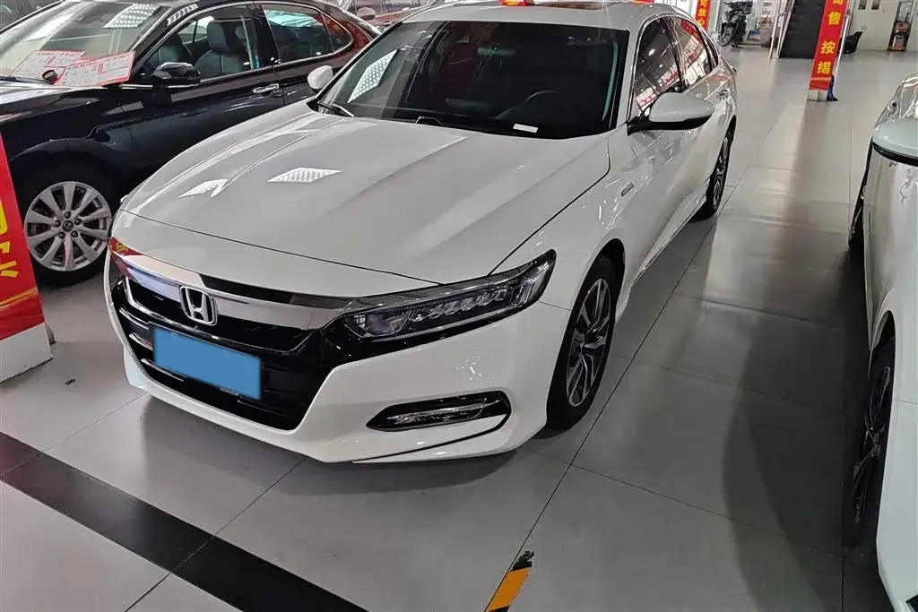 2018 Honda Accord 2.0L 146HP L4 E-CVT Hybrid
