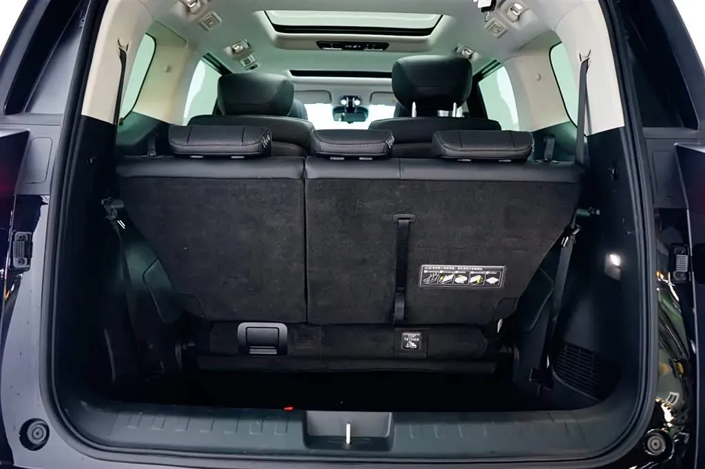 2024 GAC Trumpchi E8 2.0L 140HP L4 2DHT Hybrid,autocango,china used car exporter,china ev exporter,chinese used car exporter,chinese used ev exporter