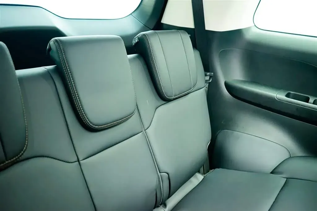 2024 GAC Trumpchi E8 2.0L 140HP L4 2DHT Hybrid,autocango,china used car exporter,china ev exporter,chinese used car exporter,chinese used ev exporter