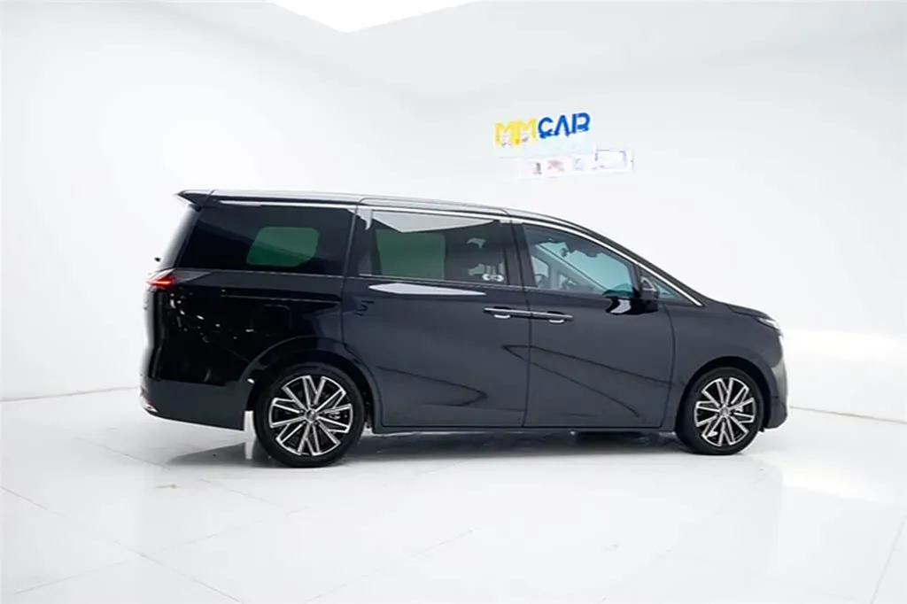 2024 GAC Trumpchi E8 2.0L 140HP L4 2DHT Hybrid,autocango,china used car exporter,china ev exporter,chinese used car exporter,chinese used ev exporter