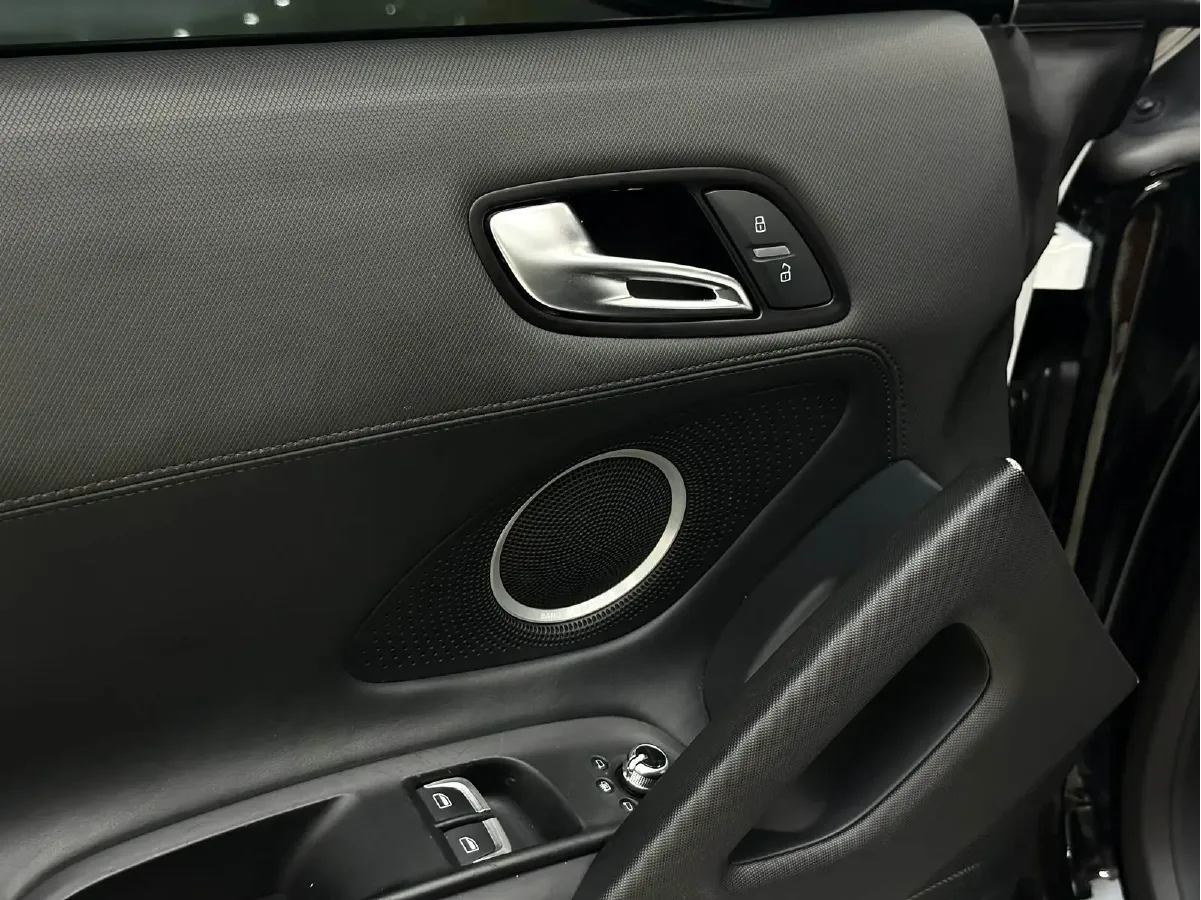 2014 Audi R8 5.2L 525HP V10 7DCT,autocango,china used car exporter,china ev exporter,chinese used car exporter,chinese used ev exporter