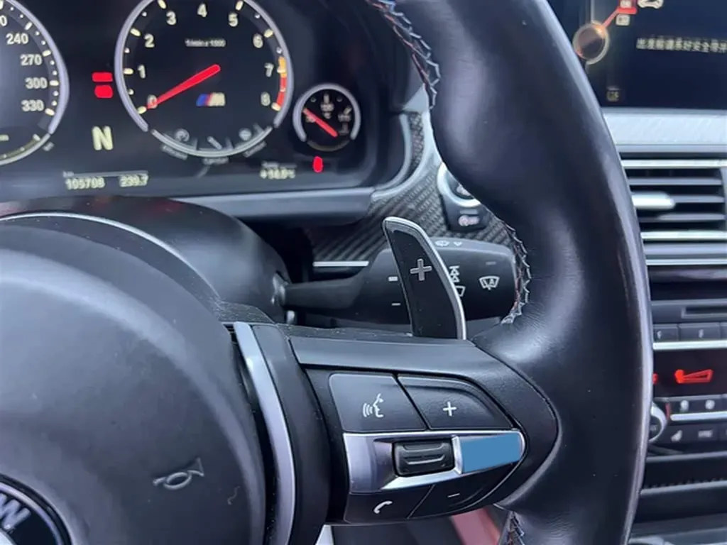 2015 BMW M6 4.4T 560HP V8 7DCT,autocango,china used car exporter,china ev exporter,chinese used car exporter,chinese used ev exporter