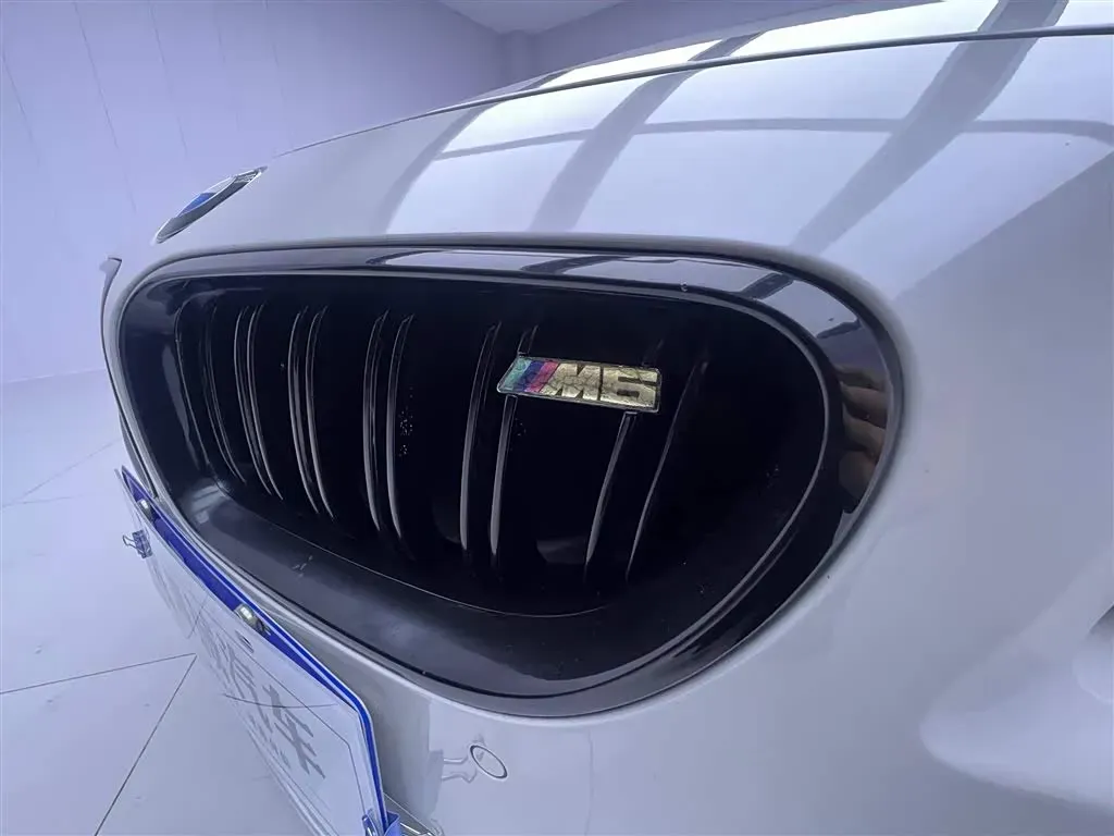 2015 BMW M6 4.4T 560HP V8 7DCT,autocango,china used car exporter,china ev exporter,chinese used car exporter,chinese used ev exporter