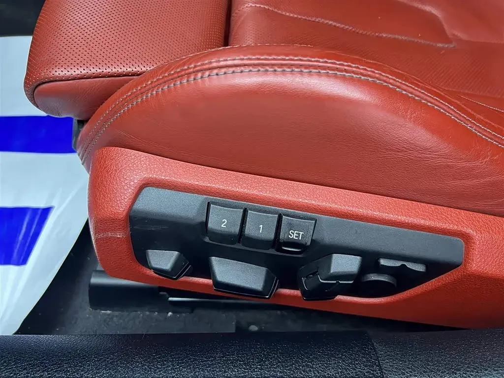 2015 BMW M6 4.4T 560HP V8 7DCT,autocango,china used car exporter,china ev exporter,chinese used car exporter,chinese used ev exporter