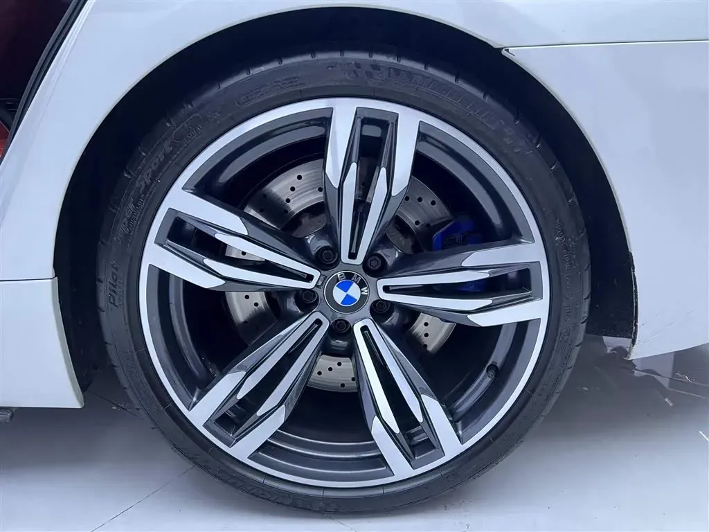 2015 BMW M6 4.4T 560HP V8 7DCT,autocango,china used car exporter,china ev exporter,chinese used car exporter,chinese used ev exporter