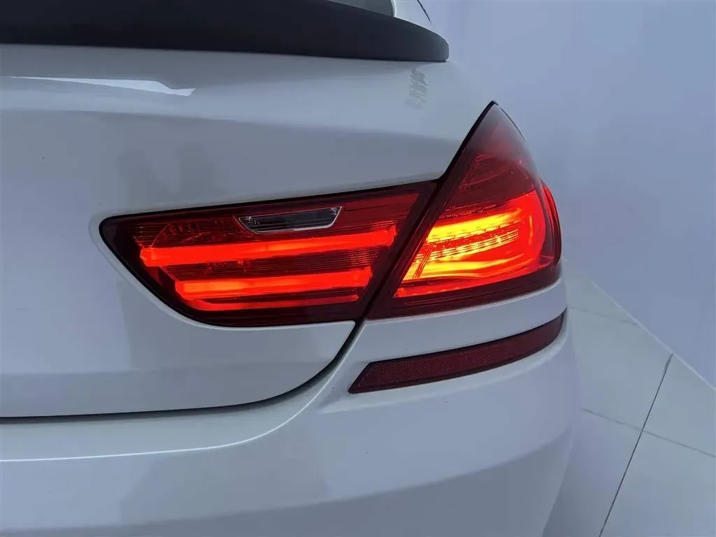 2015 BMW M6 4.4T 560HP V8 7DCT,autocango,china used car exporter,china ev exporter,chinese used car exporter,chinese used ev exporter