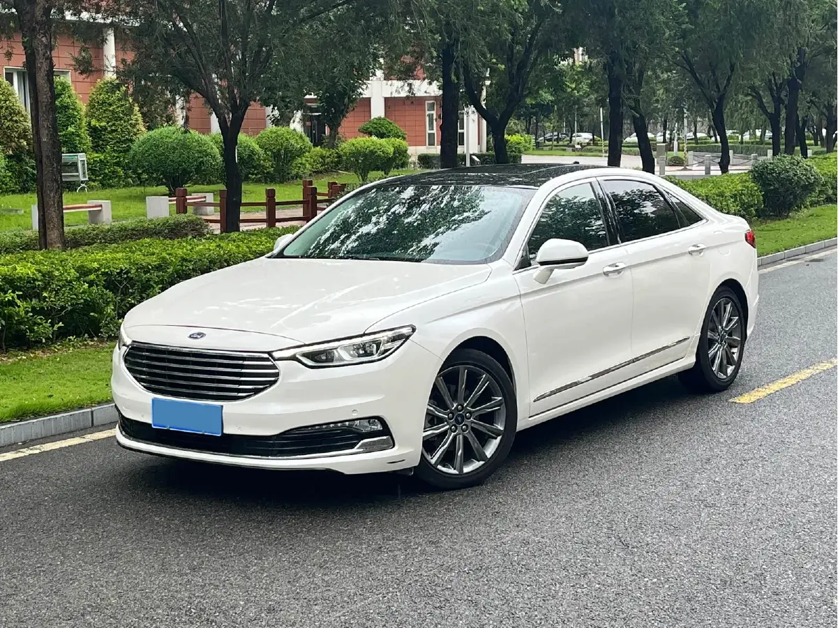 2019 Ford Taurus 2.0T 245HP L4 8AT
