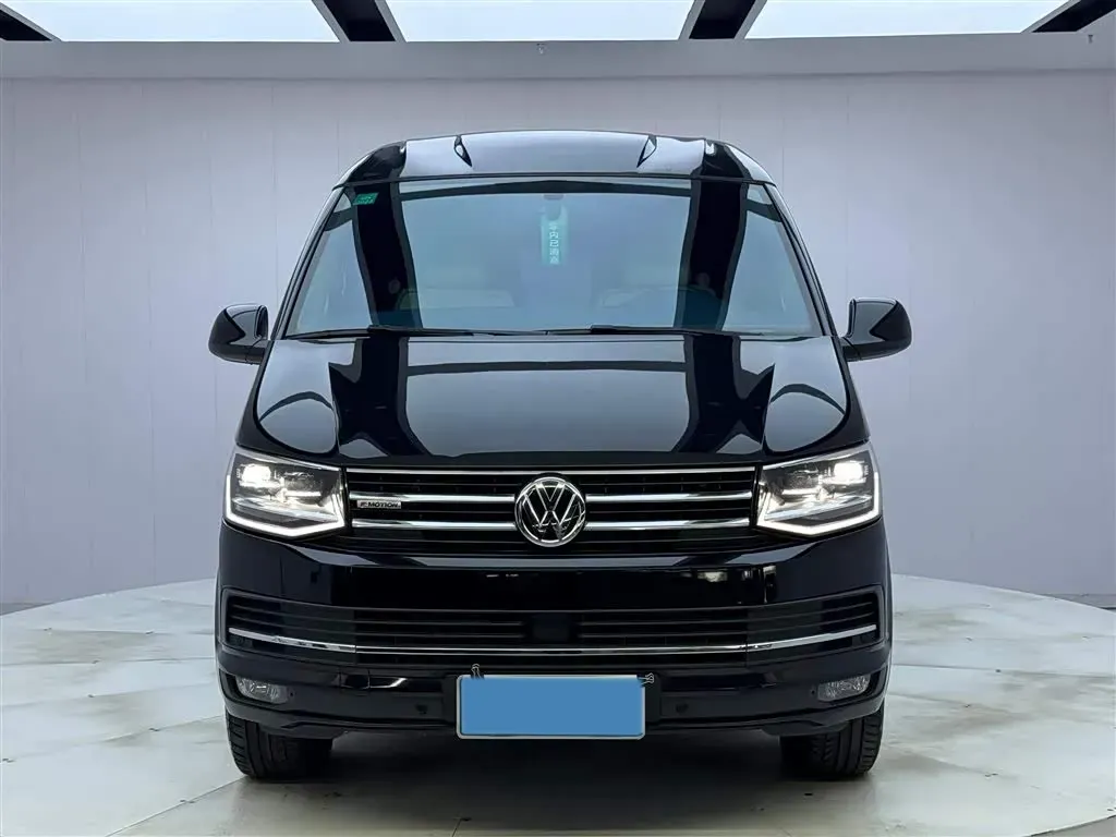 2018 Volkswagen Caravelle 2.0T 204HP L4 7DCT,autocango,china used car exporter,china ev exporter,chinese used car exporter,chinese used ev exporter