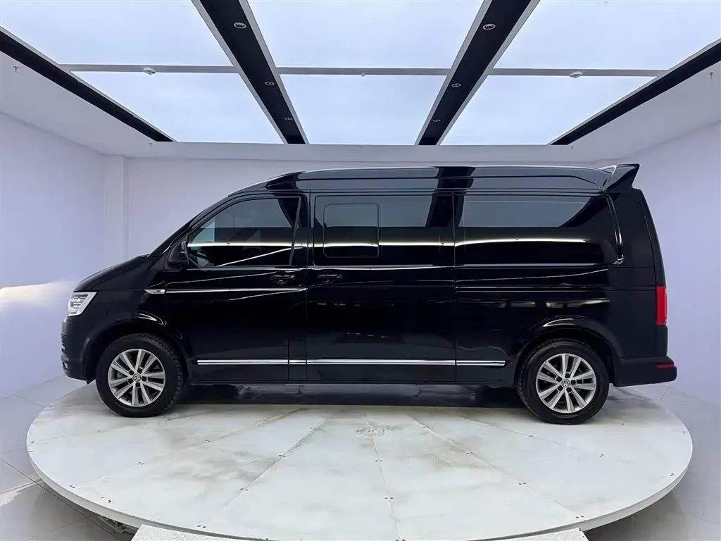 2018 Volkswagen Caravelle 2.0T 204HP L4 7DCT,autocango,china used car exporter,china ev exporter,chinese used car exporter,chinese used ev exporter