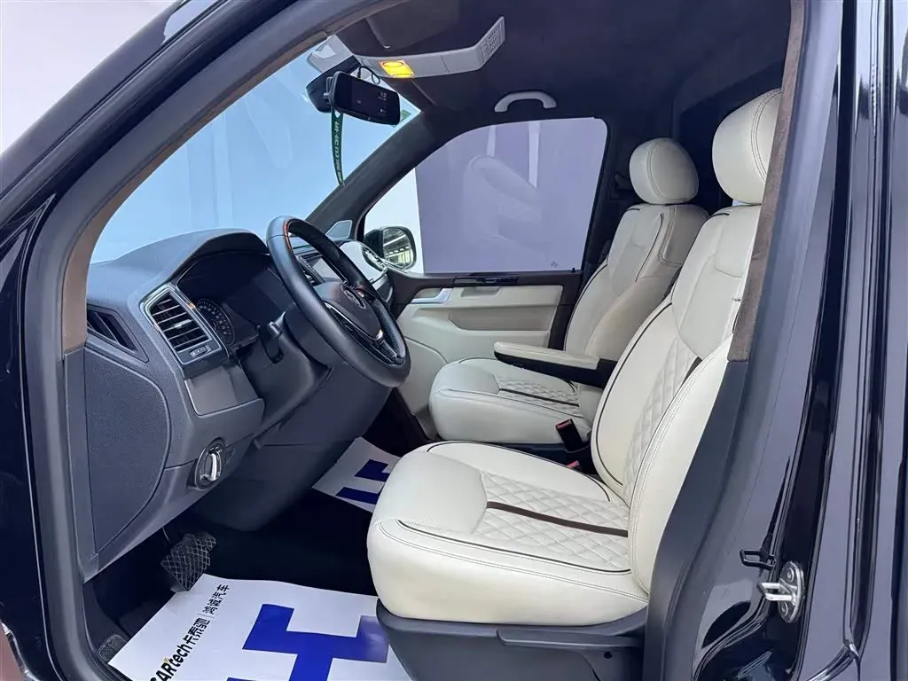 2018 Volkswagen Caravelle 2.0T 204HP L4 7DCT,autocango,china used car exporter,china ev exporter,chinese used car exporter,chinese used ev exporter