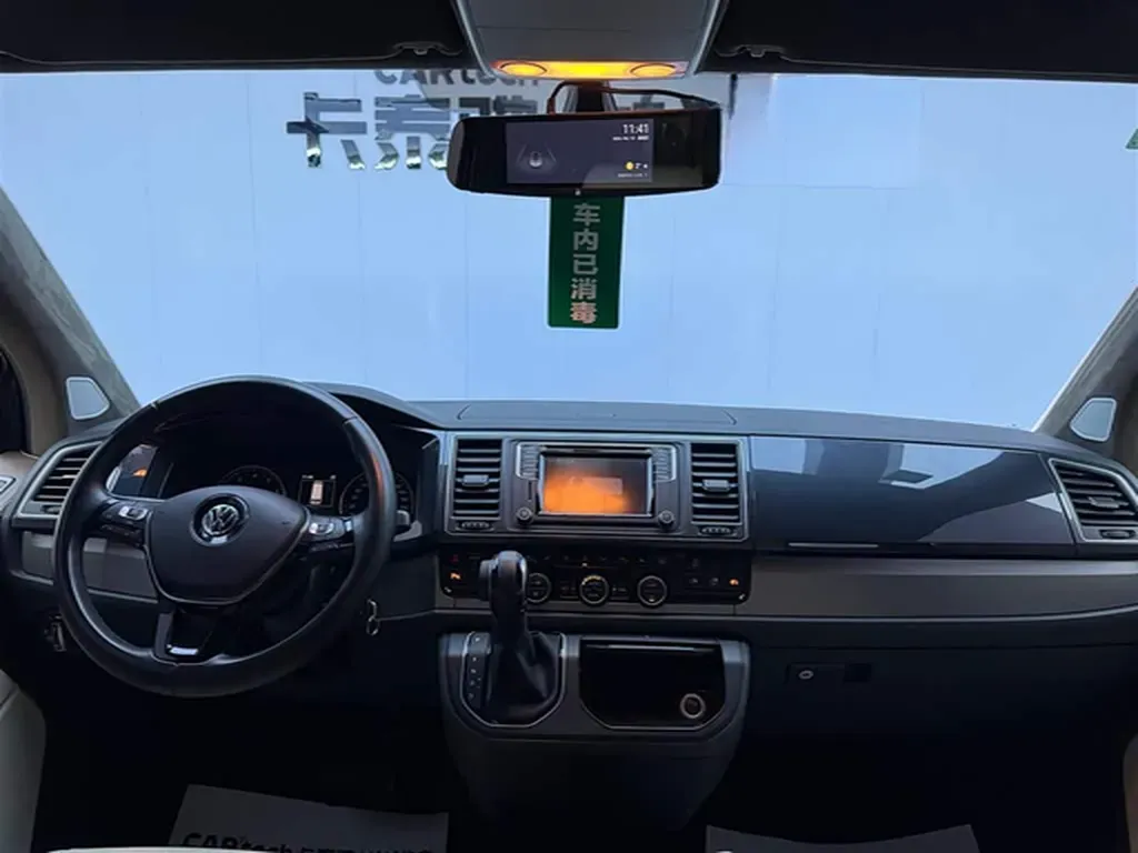 2018 Volkswagen Caravelle 2.0T 204HP L4 7DCT,autocango,china used car exporter,china ev exporter,chinese used car exporter,chinese used ev exporter