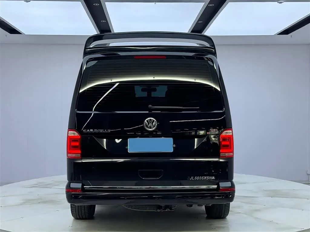 2018 Volkswagen Caravelle 2.0T 204HP L4 7DCT,autocango,china used car exporter,china ev exporter,chinese used car exporter,chinese used ev exporter