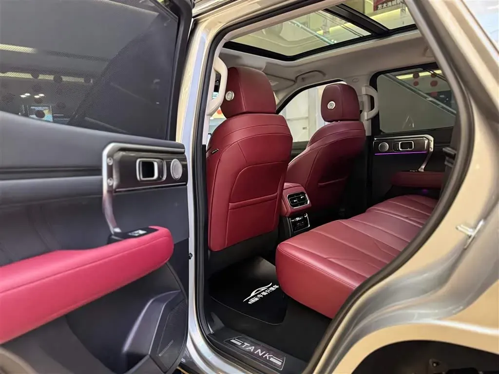 2024 Tank 400 2.0T 252HP L4 9AT PHEV 36.7/37.1KWH,autocango,china used car exporter,china ev exporter,chinese used car exporter,chinese used ev exporter