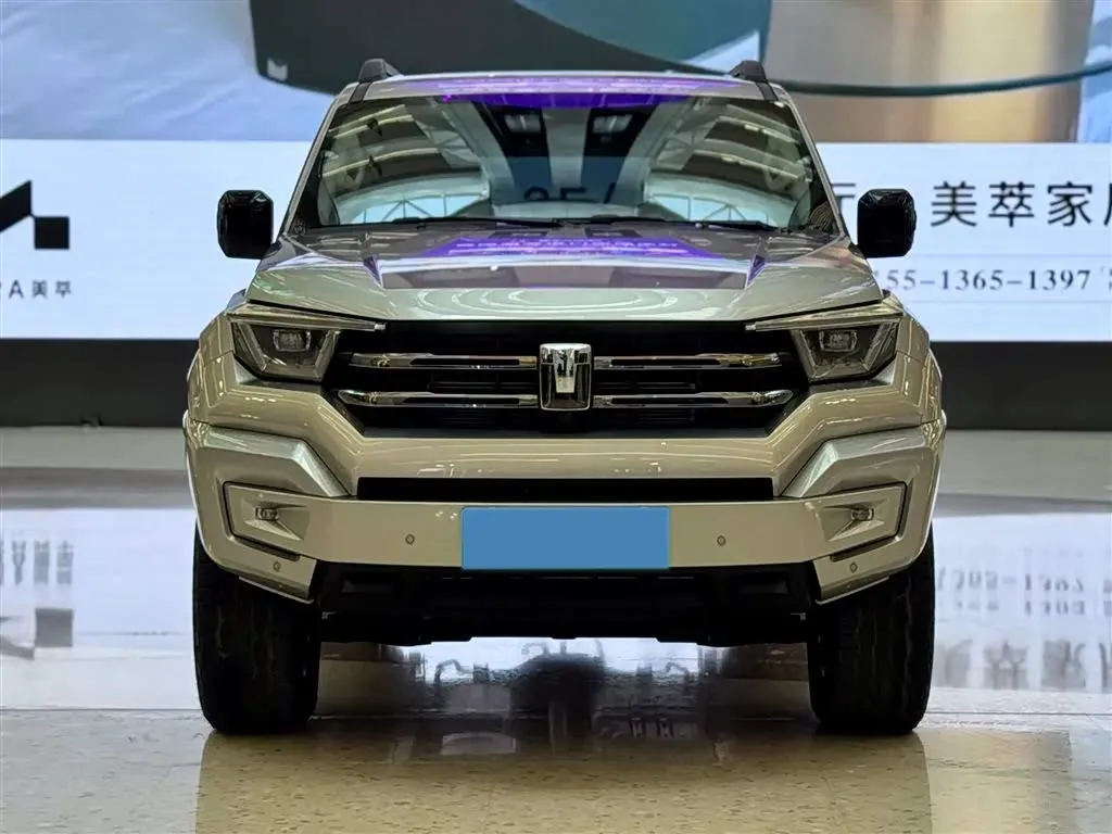 2024 Tank 400 2.0T 252HP L4 9AT PHEV 36.7/37.1KWH,autocango,china used car exporter,china ev exporter,chinese used car exporter,chinese used ev exporter