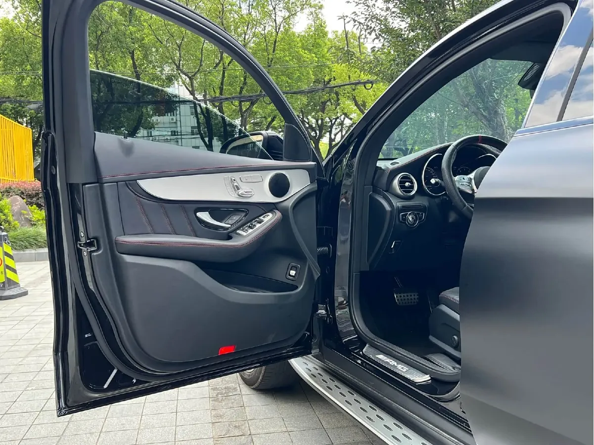 2022 Mercedes-Benz GLC Coupe AMG 3.0T 390HP V6 9AT,autocango,china used car exporter,china ev exporter,chinese used car exporter,chinese used ev exporter