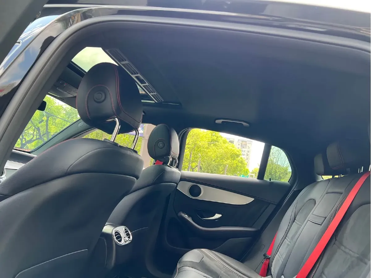 2022 Mercedes-Benz GLC Coupe AMG 3.0T 390HP V6 9AT,autocango,china used car exporter,china ev exporter,chinese used car exporter,chinese used ev exporter