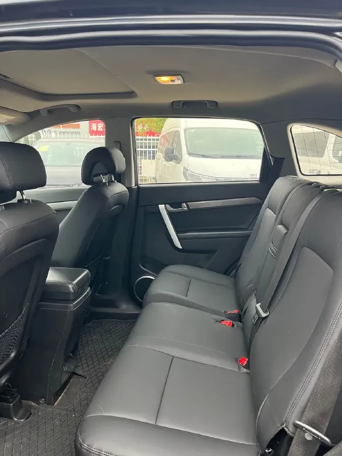 2011 Chevrolet Captiva 2.4L 167HP L4 6AT,autocango,china used car exporter,china ev exporter,chinese used car exporter,chinese used ev exporter