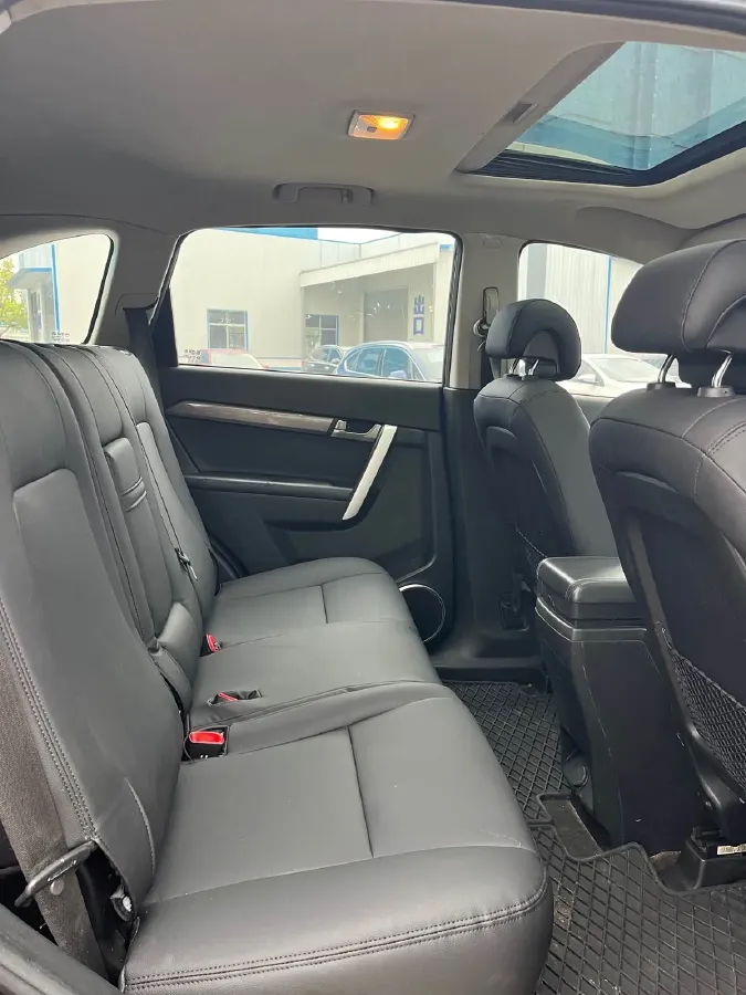 2011 Chevrolet Captiva 2.4L 167HP L4 6AT,autocango,china used car exporter,china ev exporter,chinese used car exporter,chinese used ev exporter