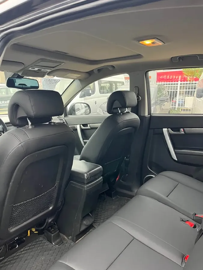 2011 Chevrolet Captiva 2.4L 167HP L4 6AT,autocango,china used car exporter,china ev exporter,chinese used car exporter,chinese used ev exporter