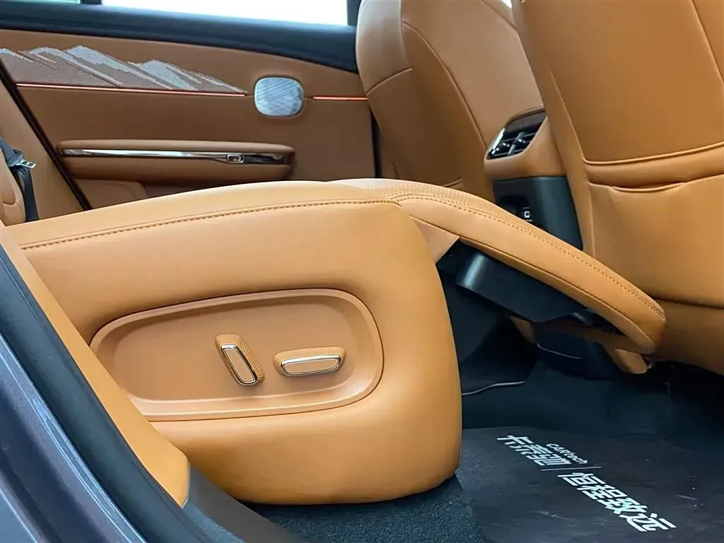 2025 GAC Trumpchi S7 1.5T 160HP L4 1DHT PHEV 36.3KWH,autocango,china used car exporter,china ev exporter,chinese used car exporter,chinese used ev exporter