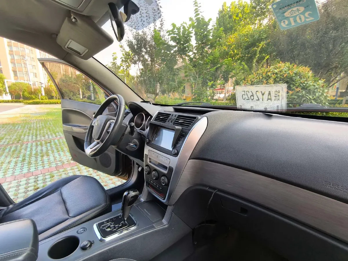 2013 Geely GX7 2.4L 162HP L4 6AT,autocango,china used car exporter,china ev exporter,chinese used car exporter,chinese used ev exporter