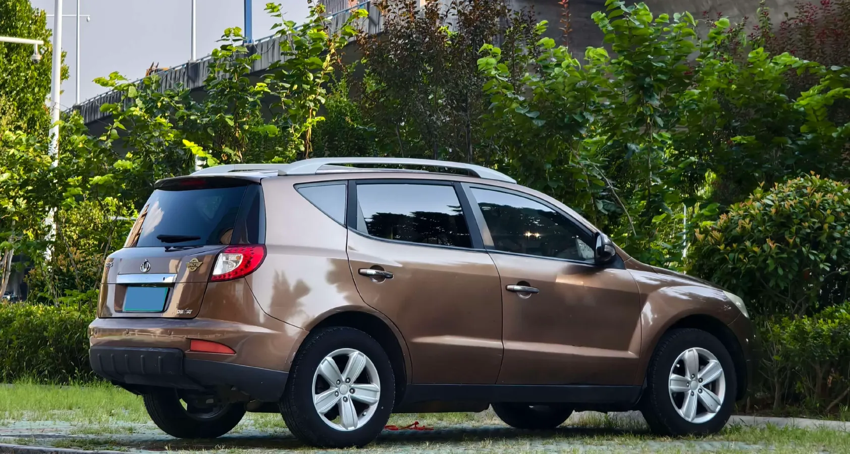 2013 Geely GX7 2.4L 162HP L4 6AT,autocango,china used car exporter,china ev exporter,chinese used car exporter,chinese used ev exporter