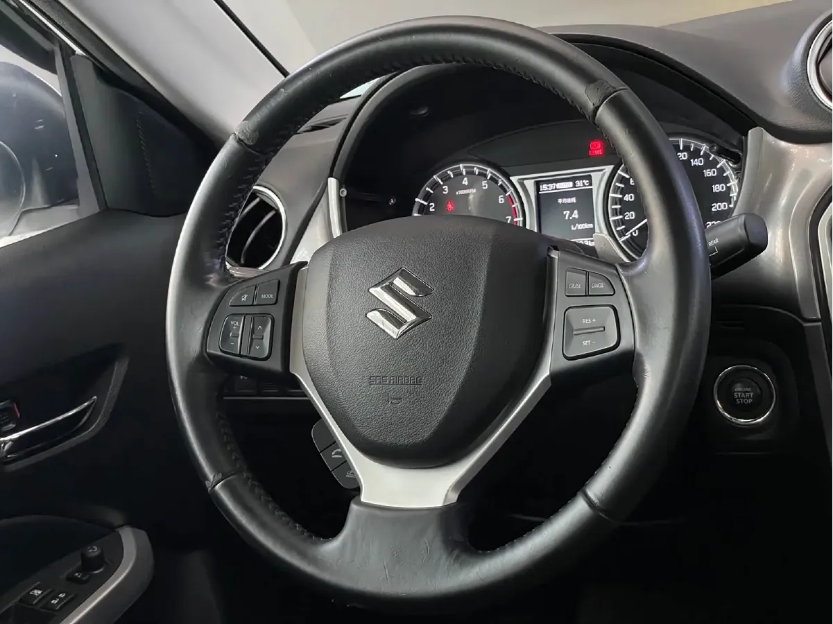 2016 Suzuki Vitara 1.4T 140HP L4 6AT,autocango,china used car exporter,china ev exporter,chinese used car exporter,chinese used ev exporter