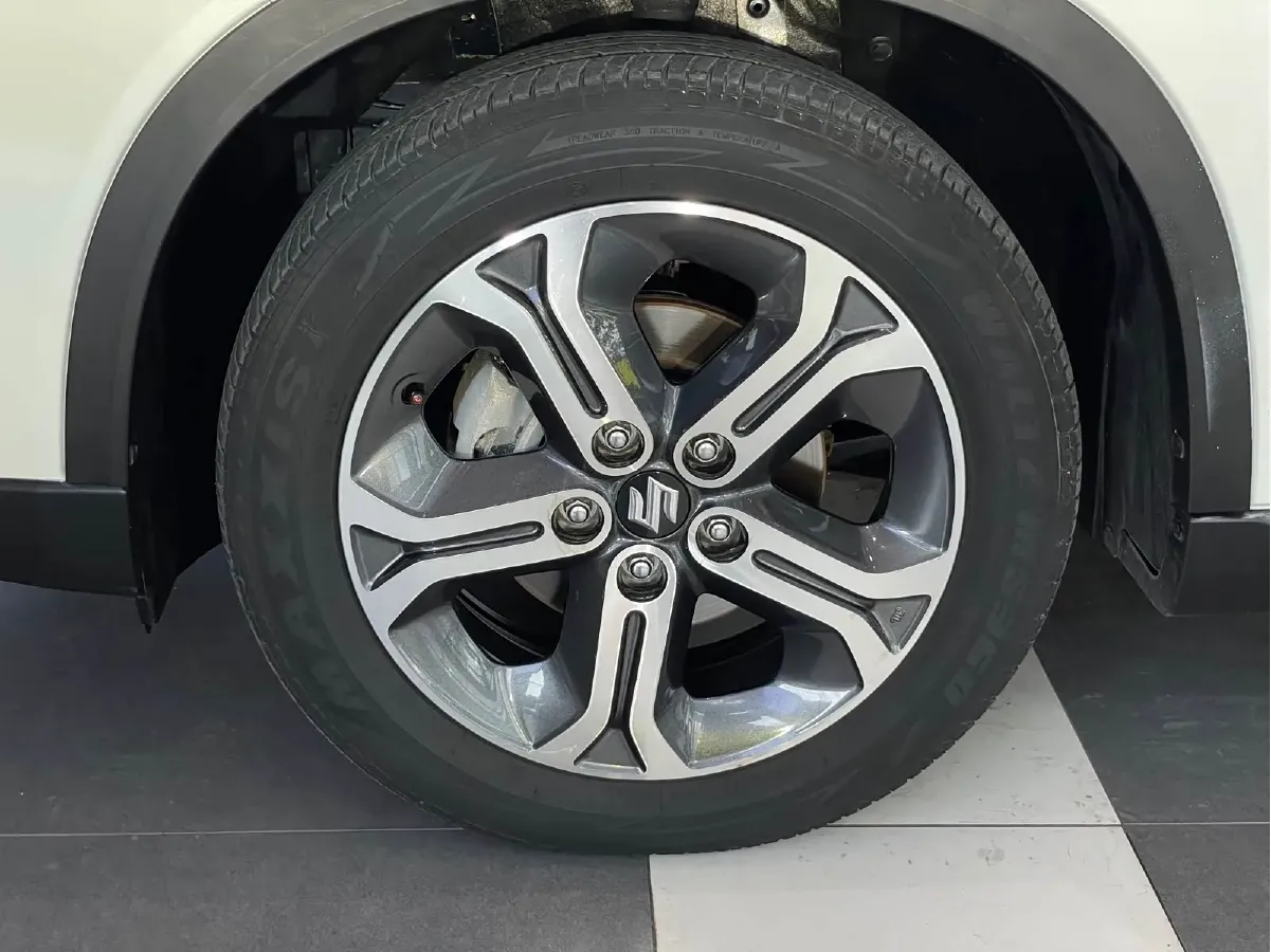 2016 Suzuki Vitara 1.4T 140HP L4 6AT,autocango,china used car exporter,china ev exporter,chinese used car exporter,chinese used ev exporter