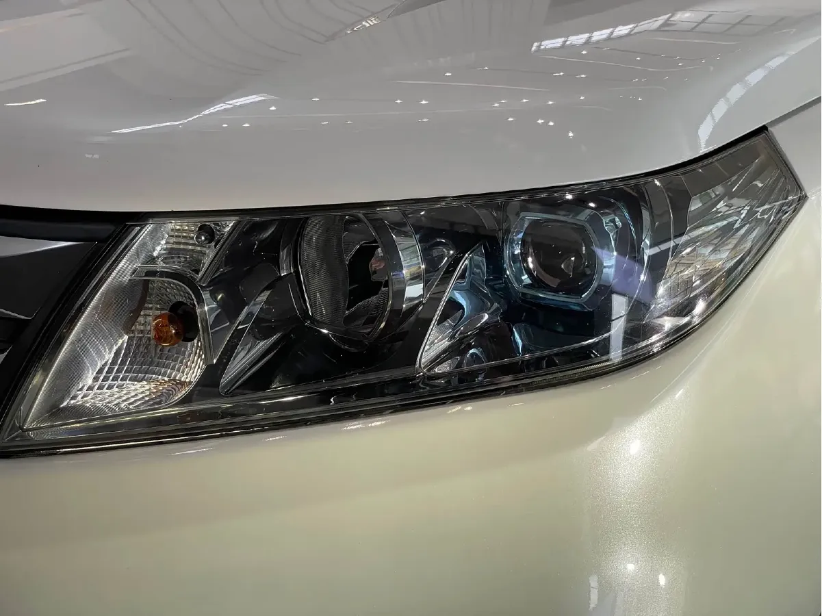 2016 Suzuki Vitara 1.4T 140HP L4 6AT,autocango,china used car exporter,china ev exporter,chinese used car exporter,chinese used ev exporter