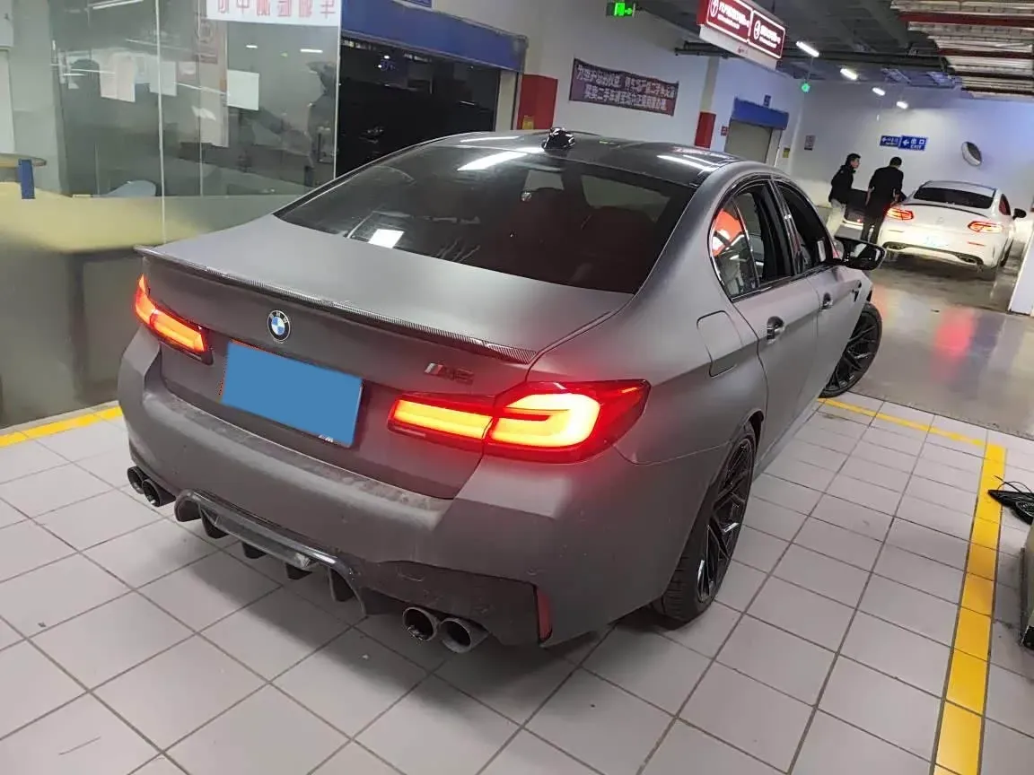 2021 BMW M5 4.4T 600HP V8 8AT,autocango,china used car exporter,china ev exporter,chinese used car exporter,chinese used ev exporter