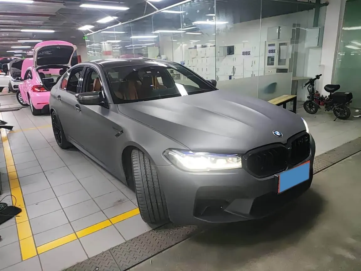 2021 BMW M5 4.4T 600HP V8 8AT,autocango,china used car exporter,china ev exporter,chinese used car exporter,chinese used ev exporter