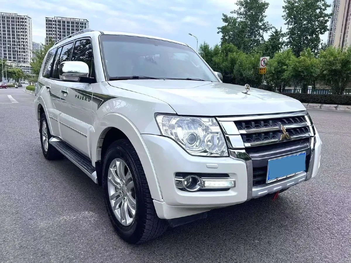 2017 Kia Borrego 3.8L 275HP V6 5AT,autocango,china used car exporter,china ev exporter,chinese used car exporter,chinese used ev exporter