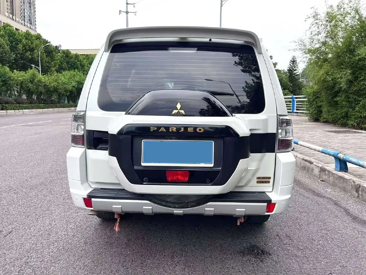 2017 Kia Borrego 3.8L 275HP V6 5AT,autocango,china used car exporter,china ev exporter,chinese used car exporter,chinese used ev exporter