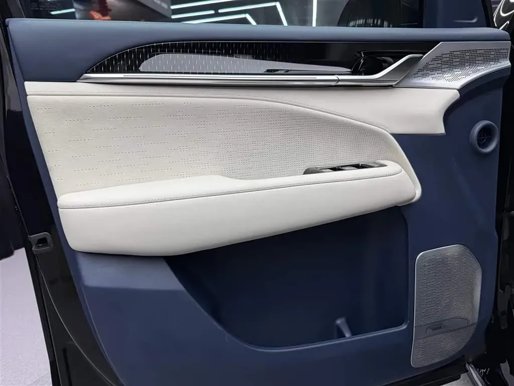 2024 Zeekr 009 BEV 108KWH,autocango,china used car exporter,china ev exporter,chinese used car exporter,chinese used ev exporter