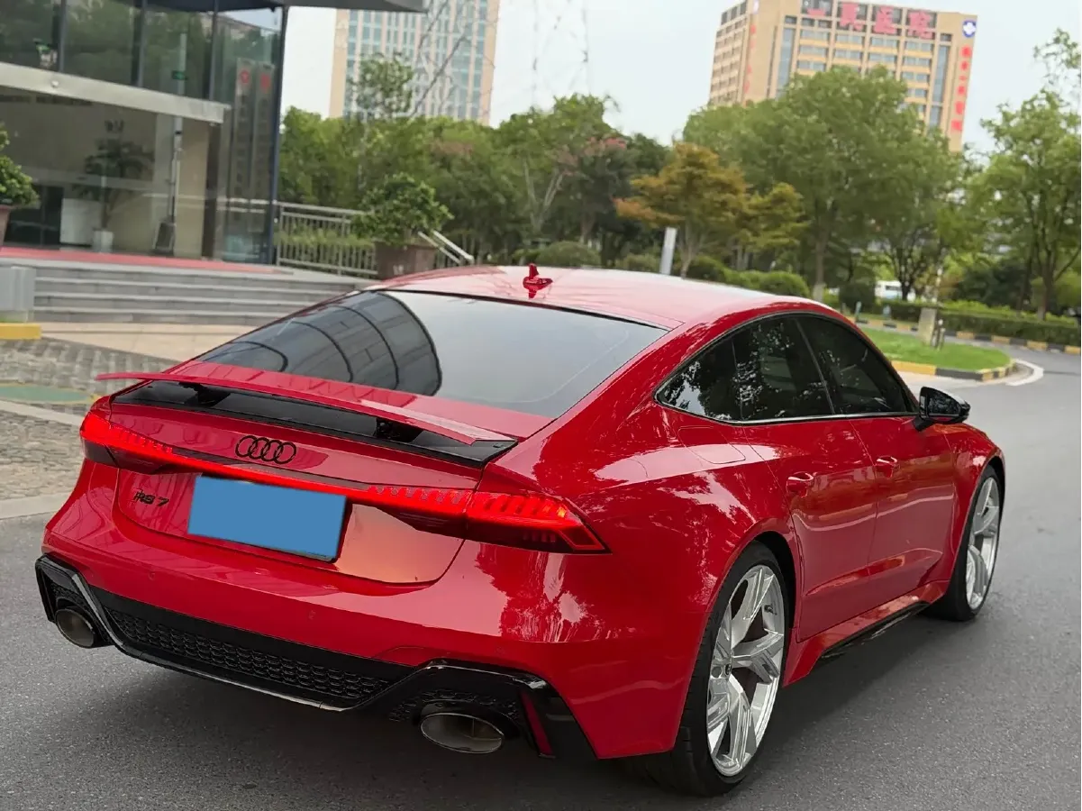 2021 Audi RS 7 4.0T 600HP V8 8AT,autocango,china used car exporter,china ev exporter,chinese used car exporter,chinese used ev exporter