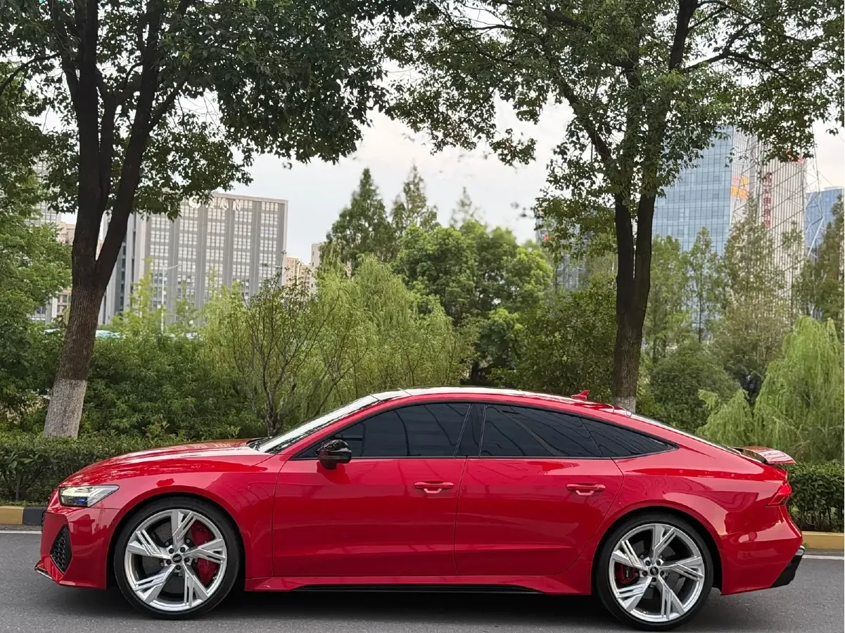 2021 Audi RS 7 4.0T 600HP V8 8AT,autocango,china used car exporter,china ev exporter,chinese used car exporter,chinese used ev exporter