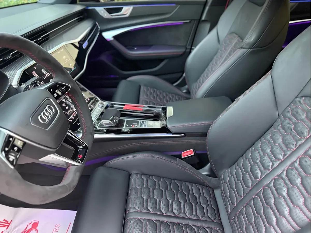 2021 Audi RS 7 4.0T 600HP V8 8AT,autocango,china used car exporter,china ev exporter,chinese used car exporter,chinese used ev exporter