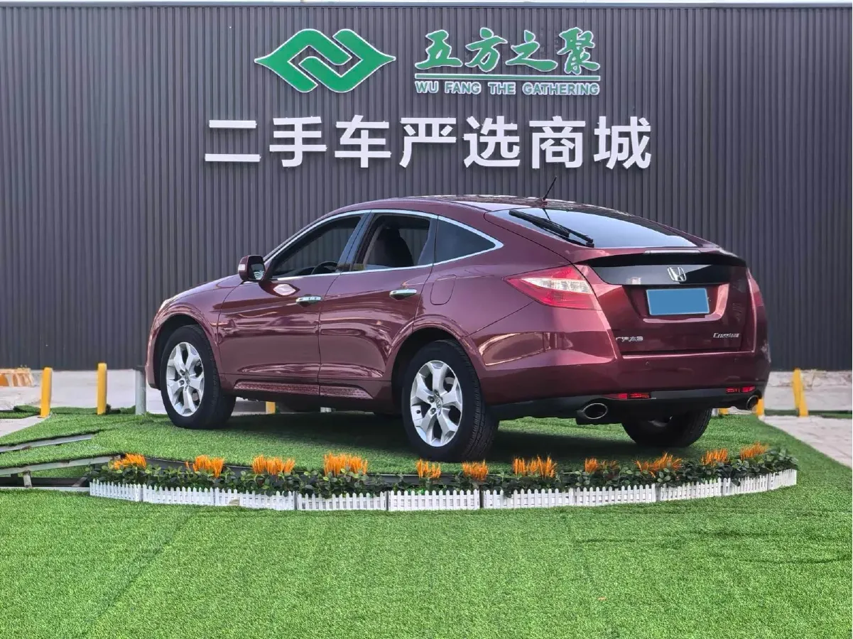 2012 Honda Crosstour 2.4L 197HP L4 5AT,autocango,china used car exporter,china ev exporter,chinese used car exporter,chinese used ev exporter