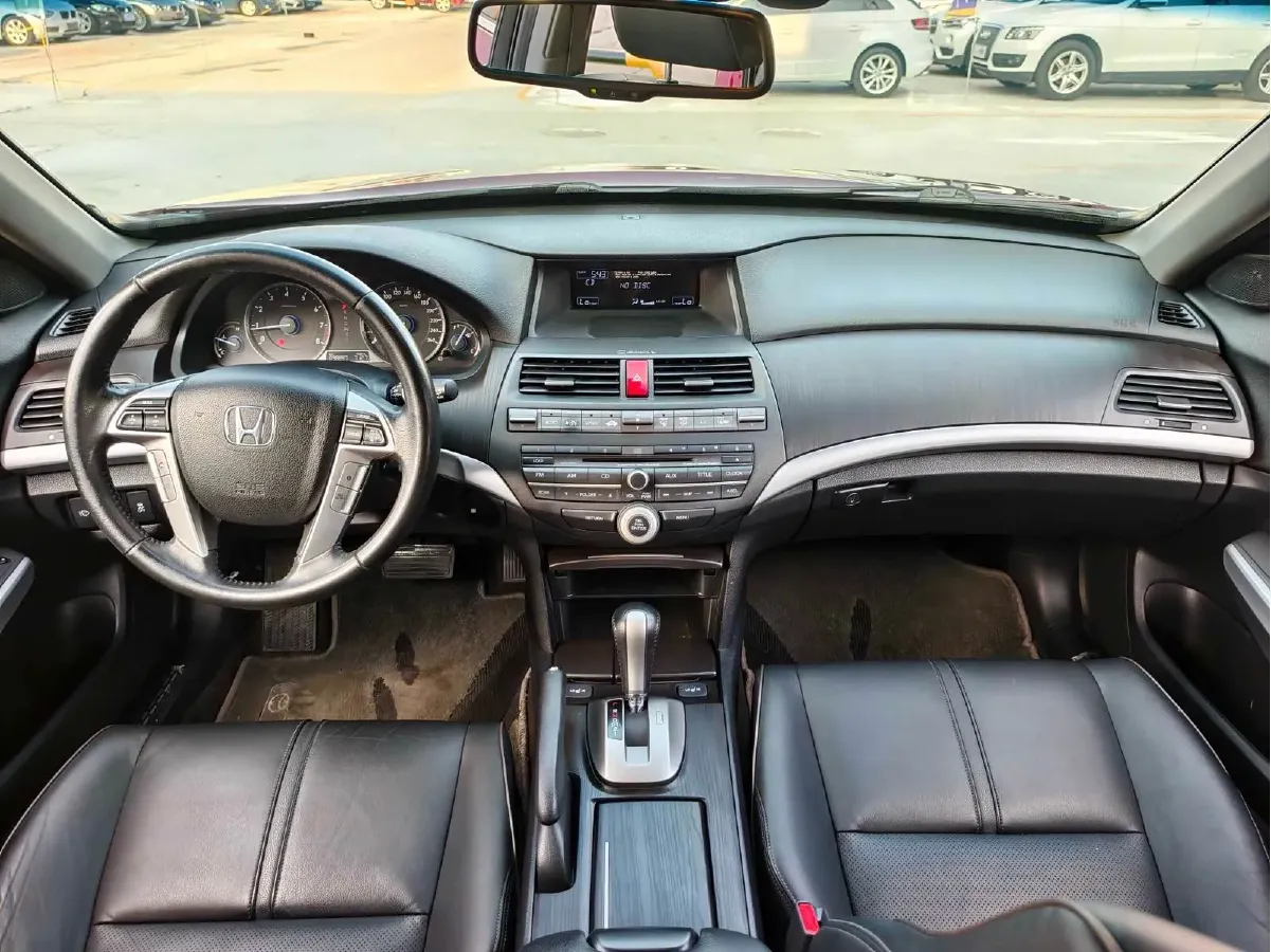 2012 Honda Crosstour 2.4L 197HP L4 5AT,autocango,china used car exporter,china ev exporter,chinese used car exporter,chinese used ev exporter