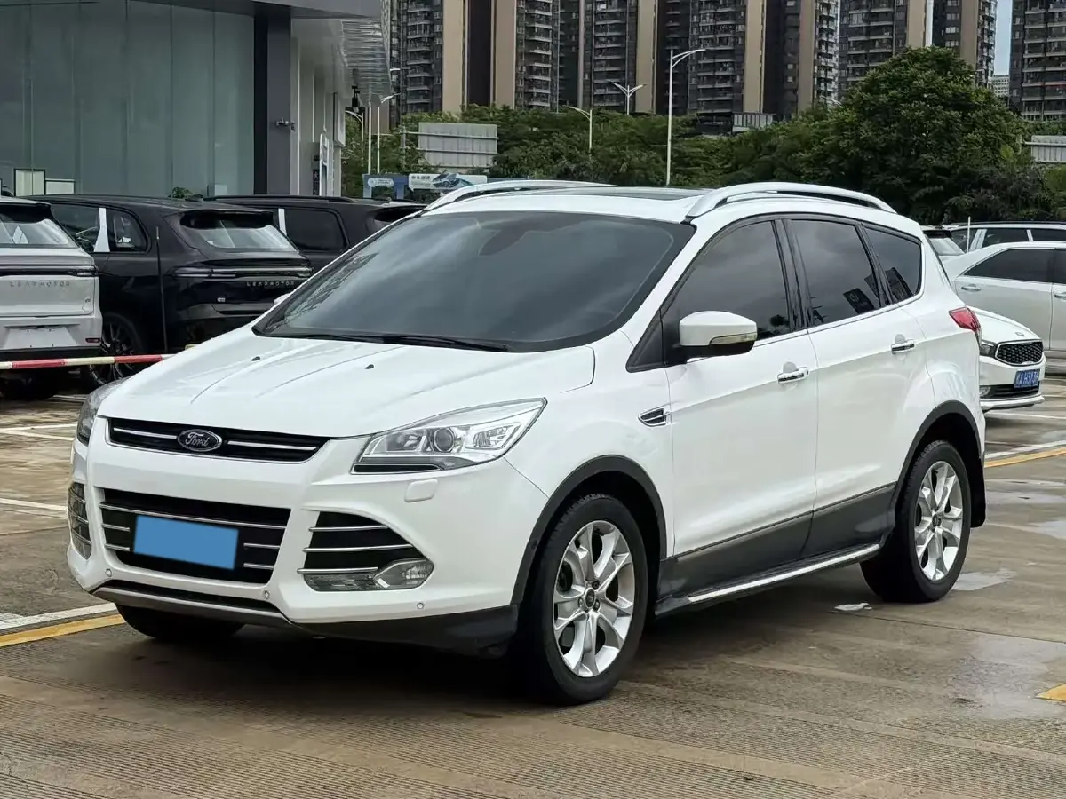 2013 Ford Kuga 2.0T 242HP L4 6AT
