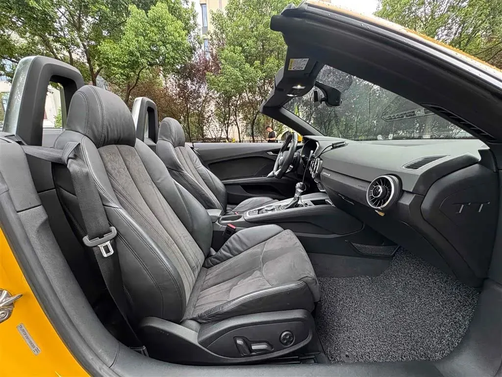 2017 Audi TT 2.0T 230HP L4 6DCT,autocango,china used car exporter,china ev exporter,chinese used car exporter,chinese used ev exporter