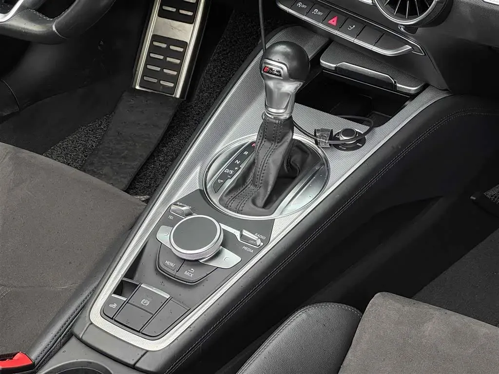 2017 Audi TT 2.0T 230HP L4 6DCT,autocango,china used car exporter,china ev exporter,chinese used car exporter,chinese used ev exporter