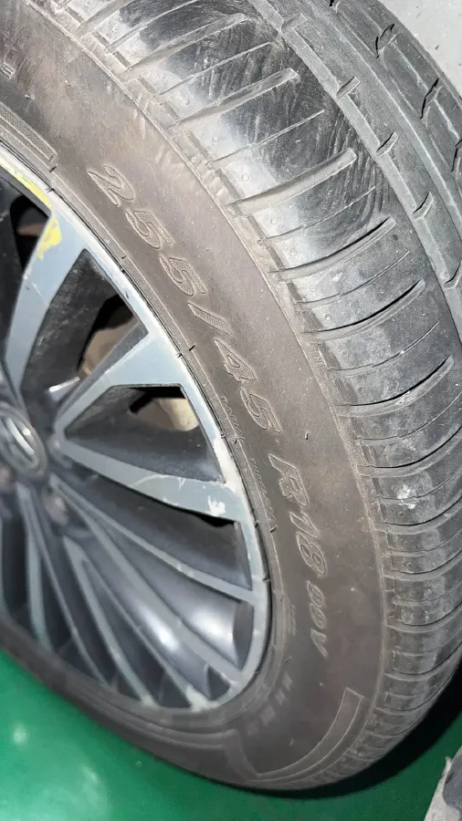 2018 Volkswagen Multivan 2.0T 204HP L4 7DCT,autocango,china used car exporter,china ev exporter,chinese used car exporter,chinese used ev exporter