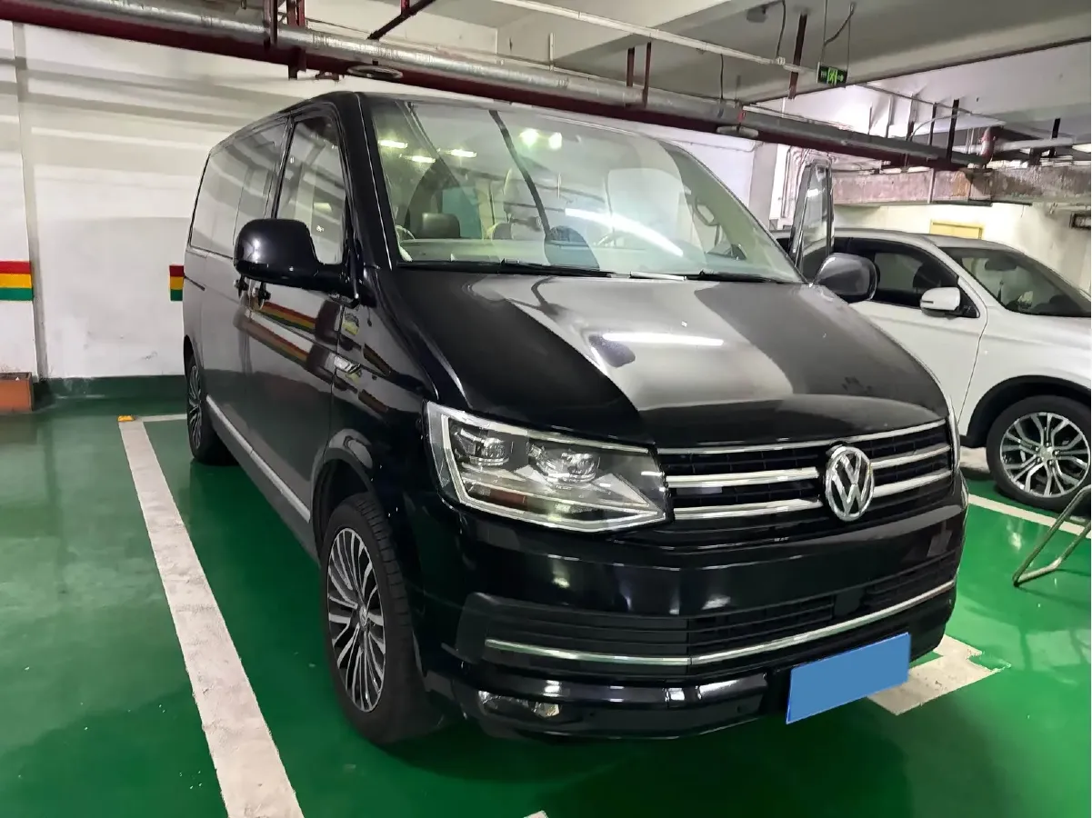2018 Volkswagen Multivan 2.0T 204HP L4 7DCT,autocango,china used car exporter,china ev exporter,chinese used car exporter,chinese used ev exporter