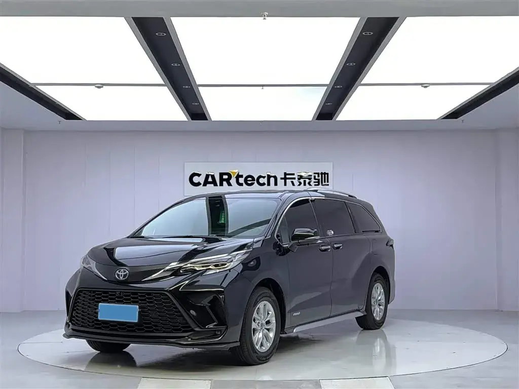 2022 Toyota Granvia 2.5L 192HP L4 E-CVT Hybrid