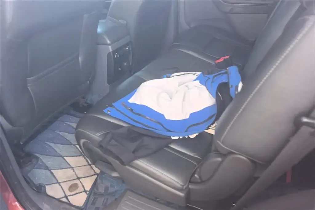 2016 Ford Everest 2.0T 245HP L4 6AT,autocango,china used car exporter,china ev exporter,chinese used car exporter,chinese used ev exporter