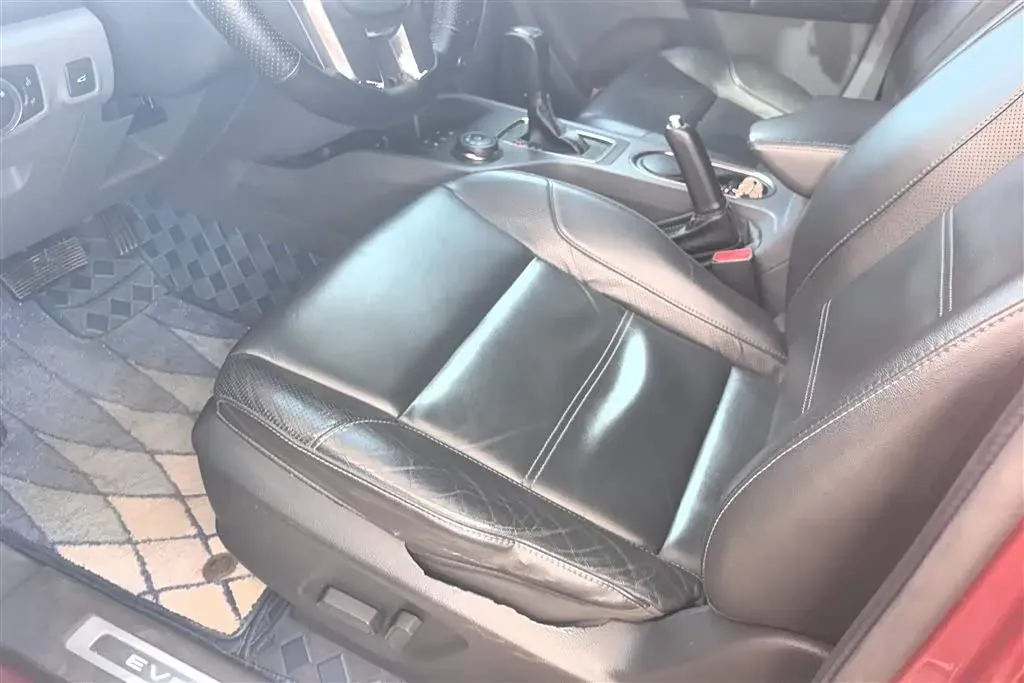 2016 Ford Everest 2.0T 245HP L4 6AT,autocango,china used car exporter,china ev exporter,chinese used car exporter,chinese used ev exporter