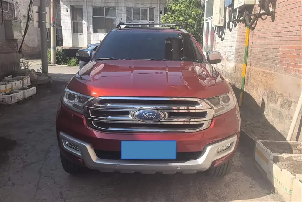 2016 Ford Everest 2.0T 245HP L4 6AT,autocango,china used car exporter,china ev exporter,chinese used car exporter,chinese used ev exporter