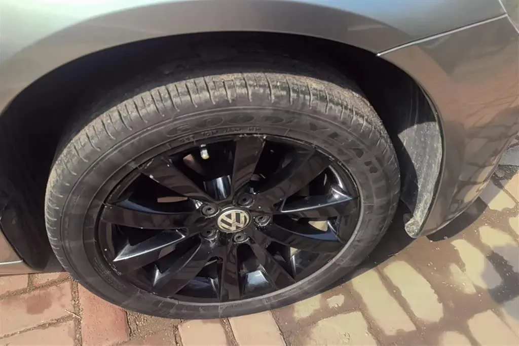 2011 Volkswagen Scirocco 1.4T 122HP L4 7DCT,autocango,china used car exporter,china ev exporter,chinese used car exporter,chinese used ev exporter